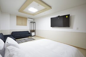 JM HOTEL