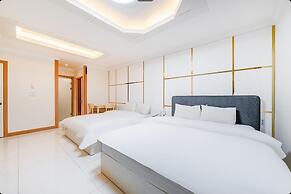 JM HOTEL