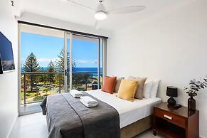 Beachfront Bliss in Surfers Paradise