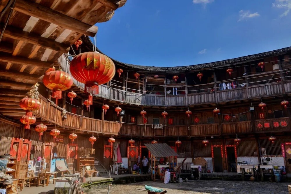 Tsingpu Tulou Retreat