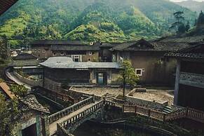Tsingpu Tulou Retreat