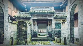 Tsingpu Tulou Retreat