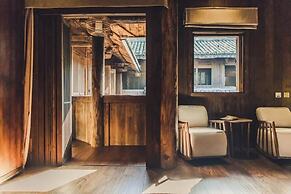Tsingpu Tulou Retreat