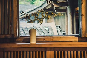 Tsingpu Tulou Retreat