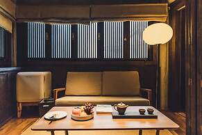 Tsingpu Tulou Retreat
