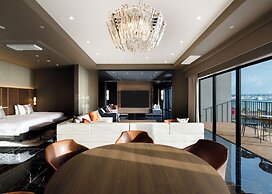 RIHGA Royal Resort Okinawa Chatan