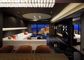 RIHGA Royal Resort Okinawa Chatan