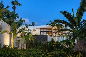 East Bali Volcano View Resort - Adults