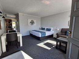 BLUE DIAMOND MOTOR INN