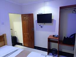 Maya's Guest House