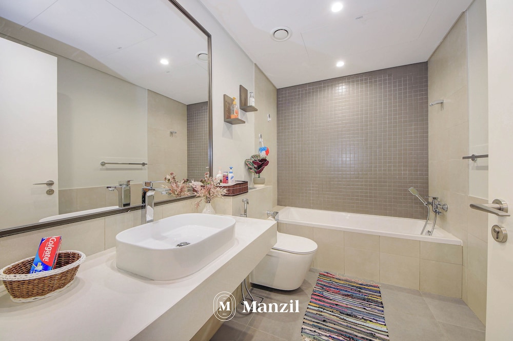 Manzil - Luxury 1BR with Rooftop Pool