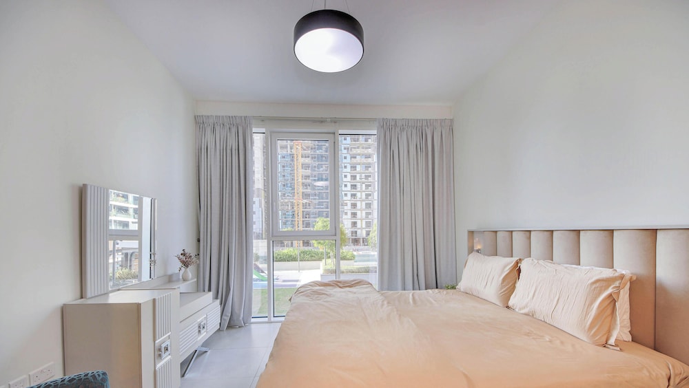 Manzil - Luxury 1BR with Rooftop Pool