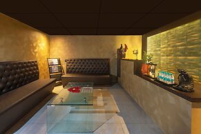 Hotel Hemaadri Grand