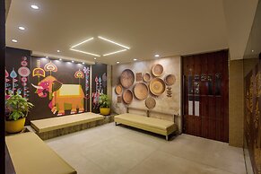Hotel Hemaadri Grand