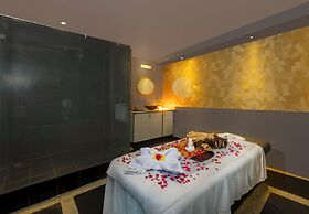 Hotel Hemaadri Grand