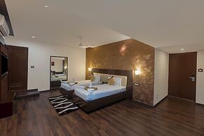 Hotel Hemaadri Grand