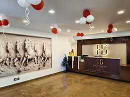Hotel Hemaadri Grand