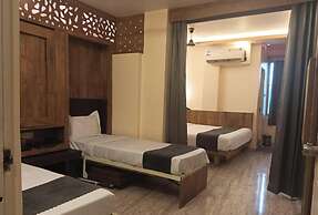 Hotel comfort & Terrace Lounge Deoghar