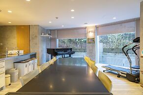 Urban View Villa