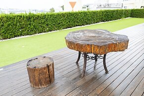Urban View Villa