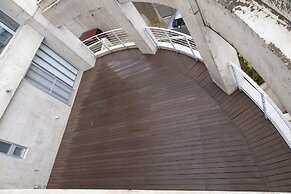 Urban View Villa