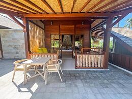 Villa Tahid