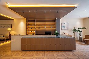 Shiershan Yuntang Hotel