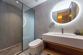 Shiershan Yuntang Hotel