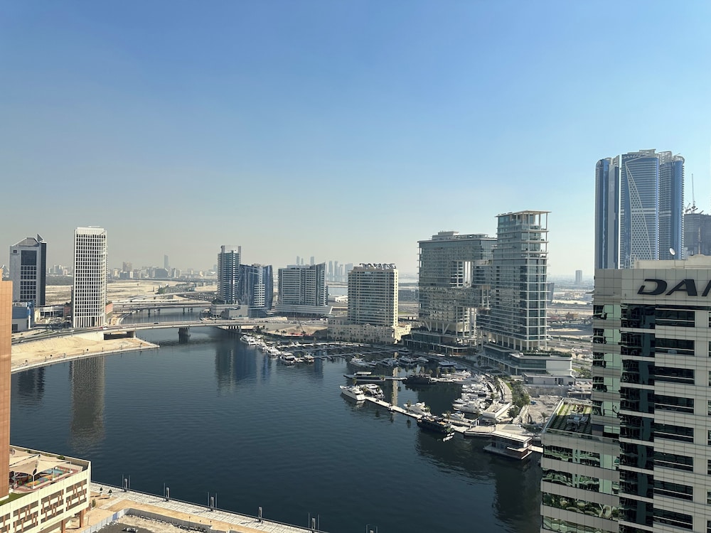 Manzil - Stylish 1BR with Canal View