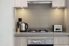Manzil - Luxury 1BR with Skyline Views