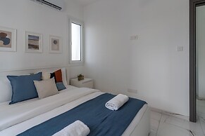Artemis 1-BR Apt. & Terrace in Larnaca