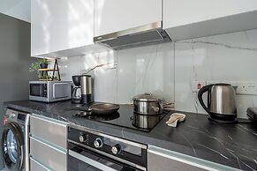 Artemis 1-BR Apt. & Terrace in Larnaca