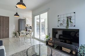 Artemis 1-BR Apt. & Terrace in Larnaca