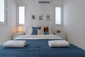 Artemis 1-BR Apt. & Terrace in Larnaca