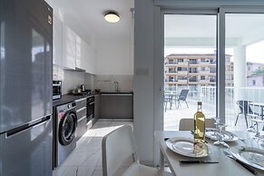 Artemis 1-BR Apt. & Terrace in Larnaca