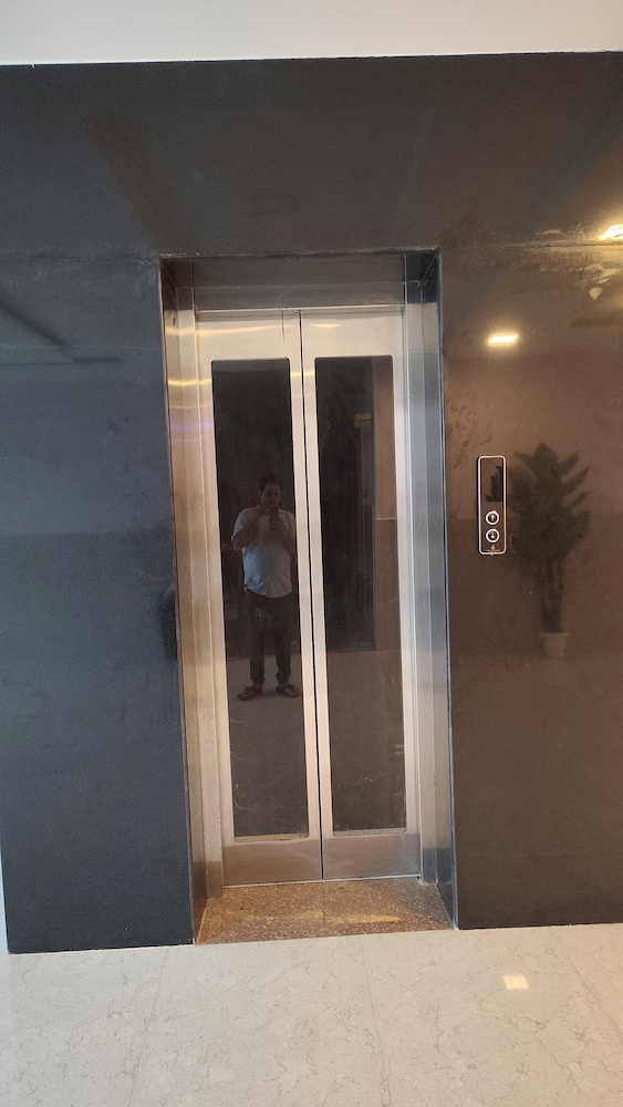 Hotel Shree Park Ayodhya