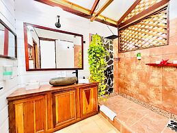 Private Caribbean Villa, Hot Jacuzzi & Pool