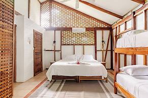 Private Caribbean Villa, Hot Jacuzzi & Pool