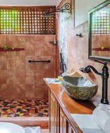 Private Caribbean Villa, Hot Jacuzzi & Pool