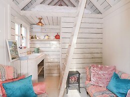 Shades Farm Summerhouse