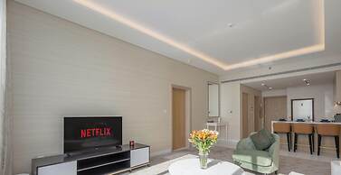 LUX Iconic Views at Palm Tower Suite 7