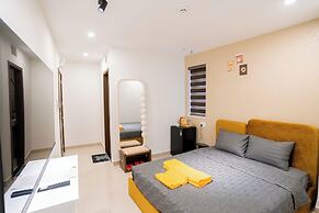 Mona Hotel