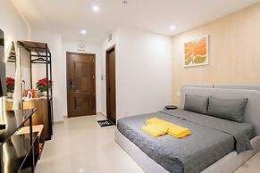 Mona Hotel