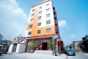 Mona Hotel