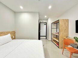 Mona Hotel