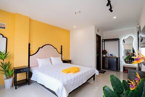 Mona Hotel