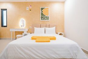 Mona Hotel