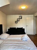 Simple 2BR Apt Near Meidling Station