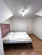 Simple 2BR Apt Near Meidling Station
