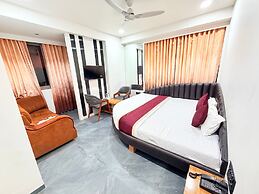 Hotel The Avanta - Gandhinagar